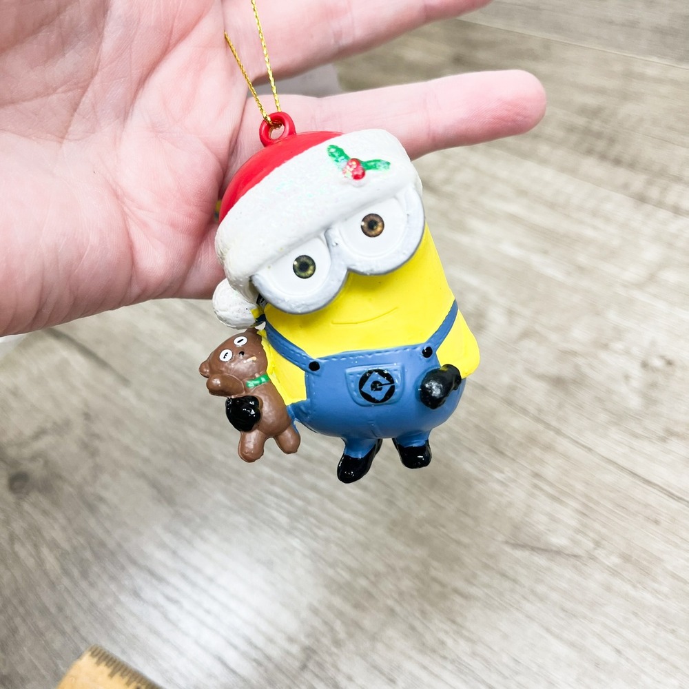 Universal Studios Minions Bob Santa Hat Christmas Ornament